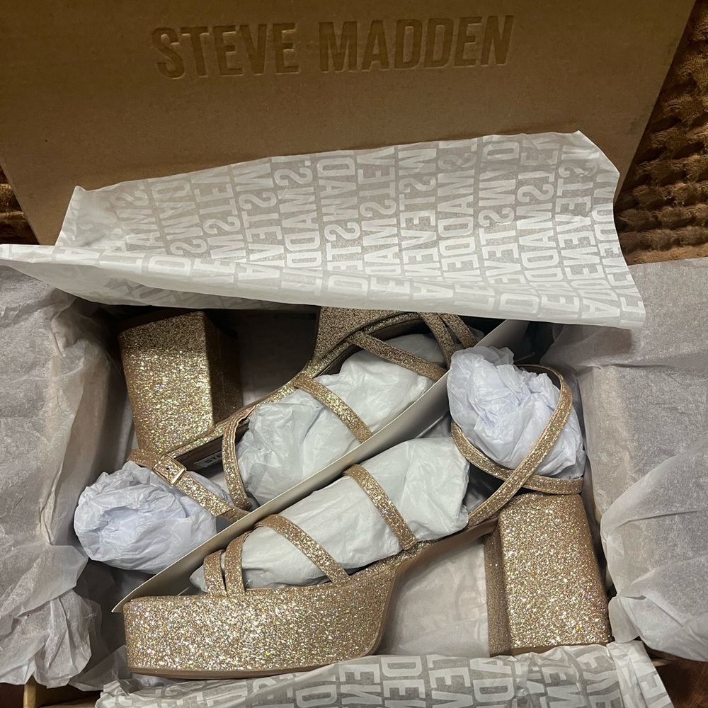 Steve Madden Brylee Gold Glitter